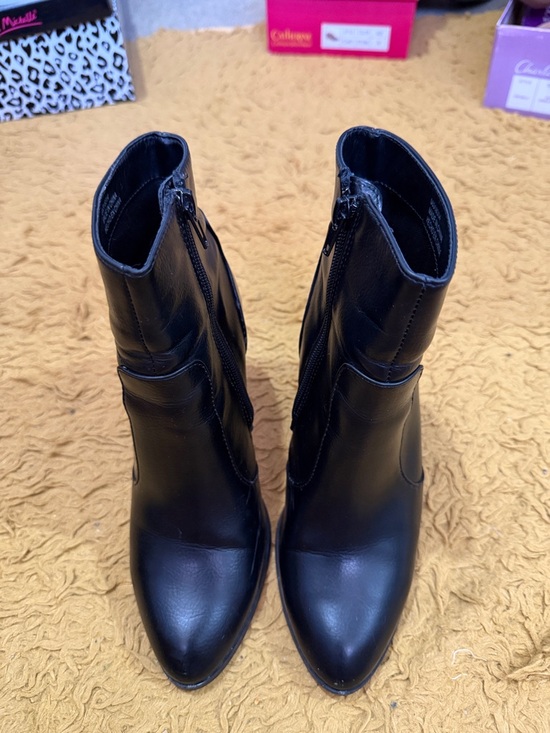 Forever 21 Black Leather Block Heel Ankle Boots - Picture 3 of 5